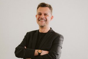 Frank
                                                      Müller